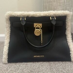 Michael Kors crossbody and or and tote bag